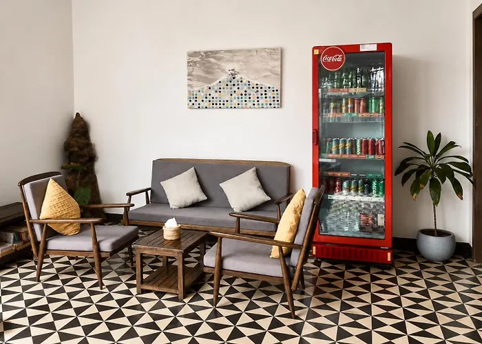 The Boutique 3*